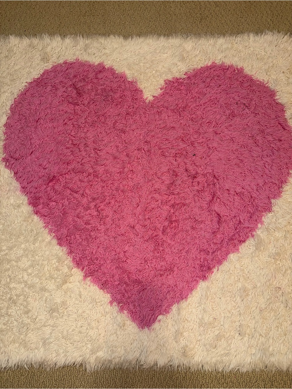 POTTERY BARN Pink Heart Shag Area Rug - Home Art